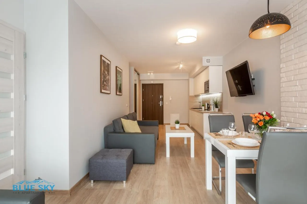 Apartamenty Bluesky - Karkonoska 13, Z Widokiem Na Gory, Blisko Szlakow I Wyciagow, W Zielonej Okolicy Karpacz 0*,  Polska