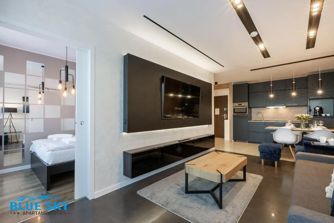 Apartamenty Bluesky - Karkonoska 13, Z Widokiem Na Gory, Blisko Szlakow I Wyciagow, W Zielonej Okolicy Karpacz 0*,  Polska