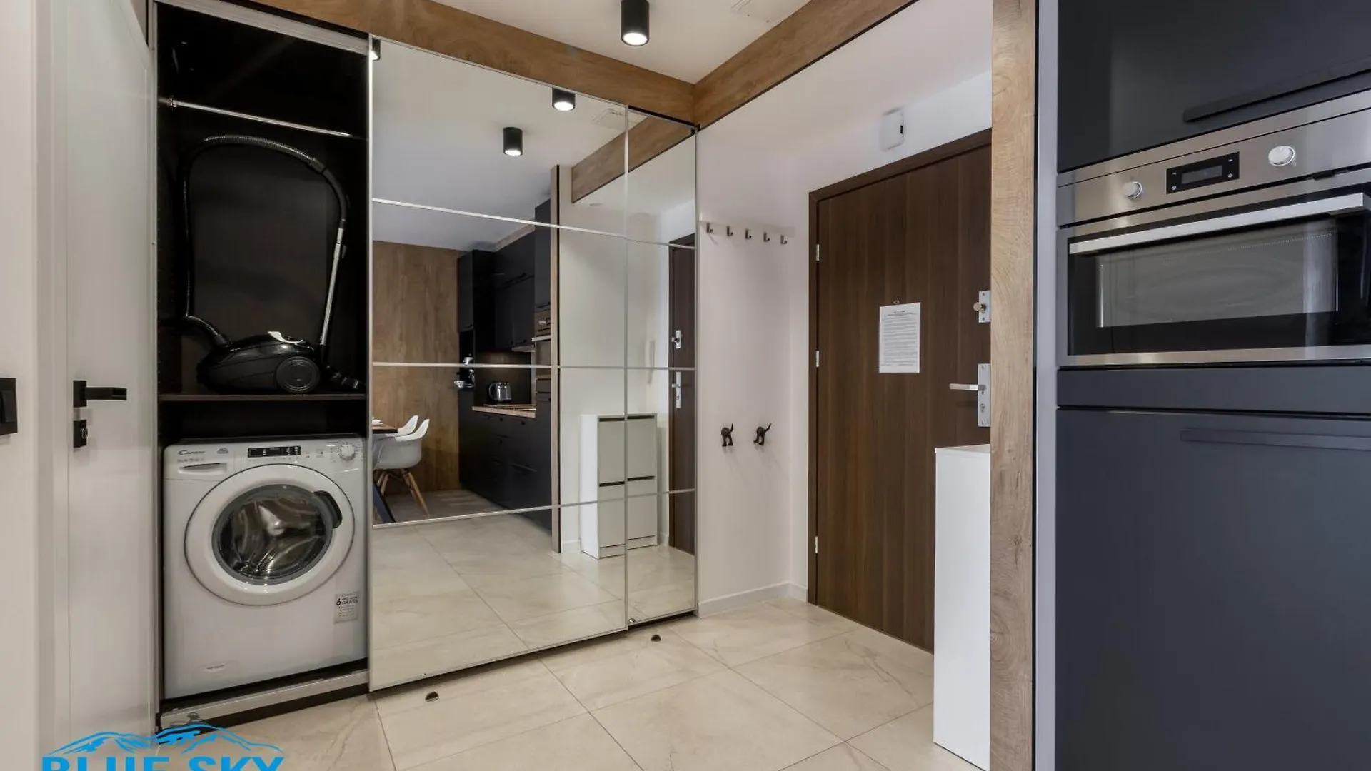 Apartment Apartamenty Bluesky - Karkonoska 13, Z Widokiem Na Gory, Blisko Szlakow I Wyciagow, W Zielonej Okolicy Karpacz