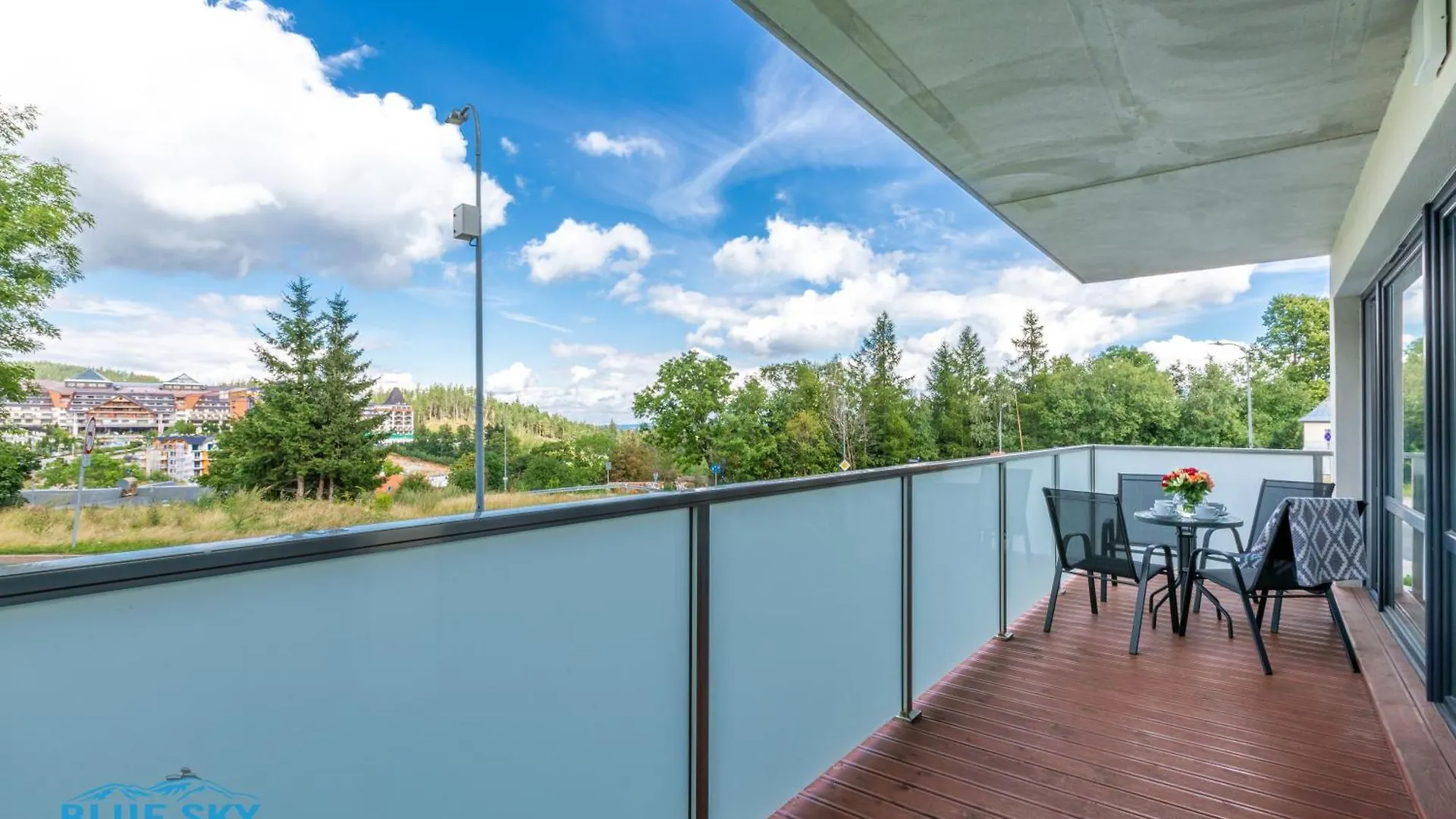Apartamenty Bluesky - Karkonoska 13, Z Widokiem Na Gory, Blisko Szlakow I Wyciagow, W Zielonej Okolicy Karpacz