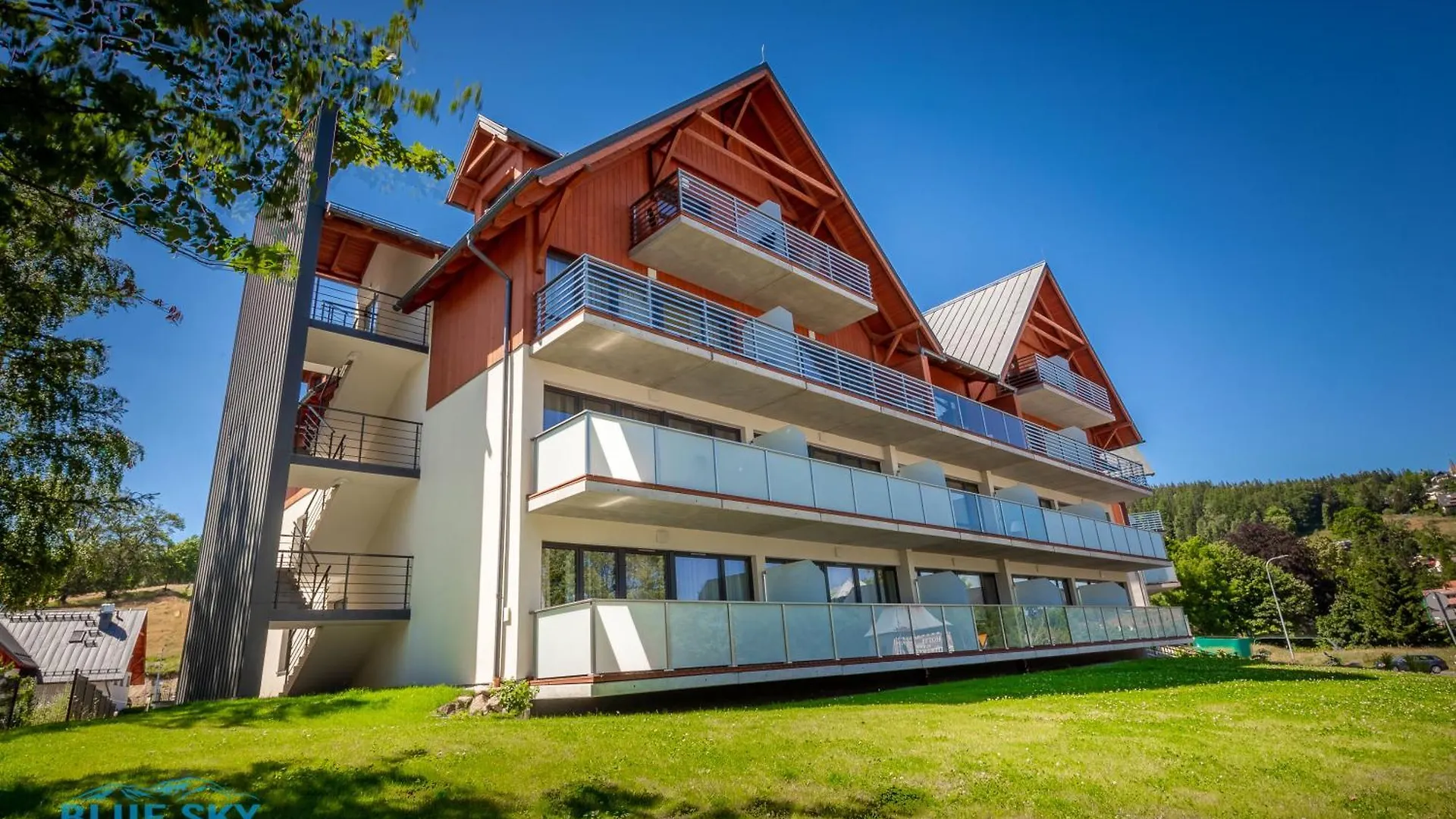 Apartamenty Bluesky - Karkonoska 13, Z Widokiem Na Gory, Blisko Szlakow I Wyciagow, W Zielonej Okolicy Karpacz
