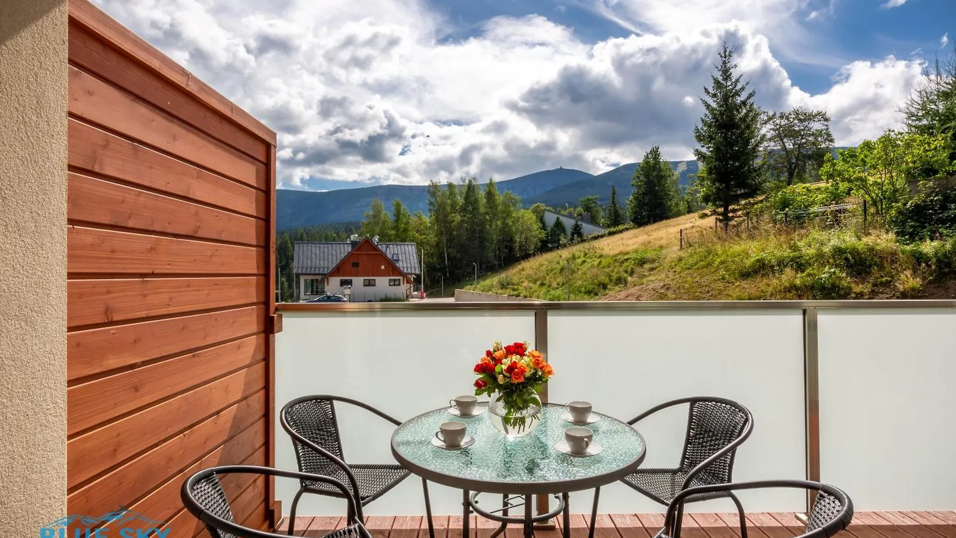 Apartamenty Bluesky: Mountain View Retreat Near Trails Karpacz